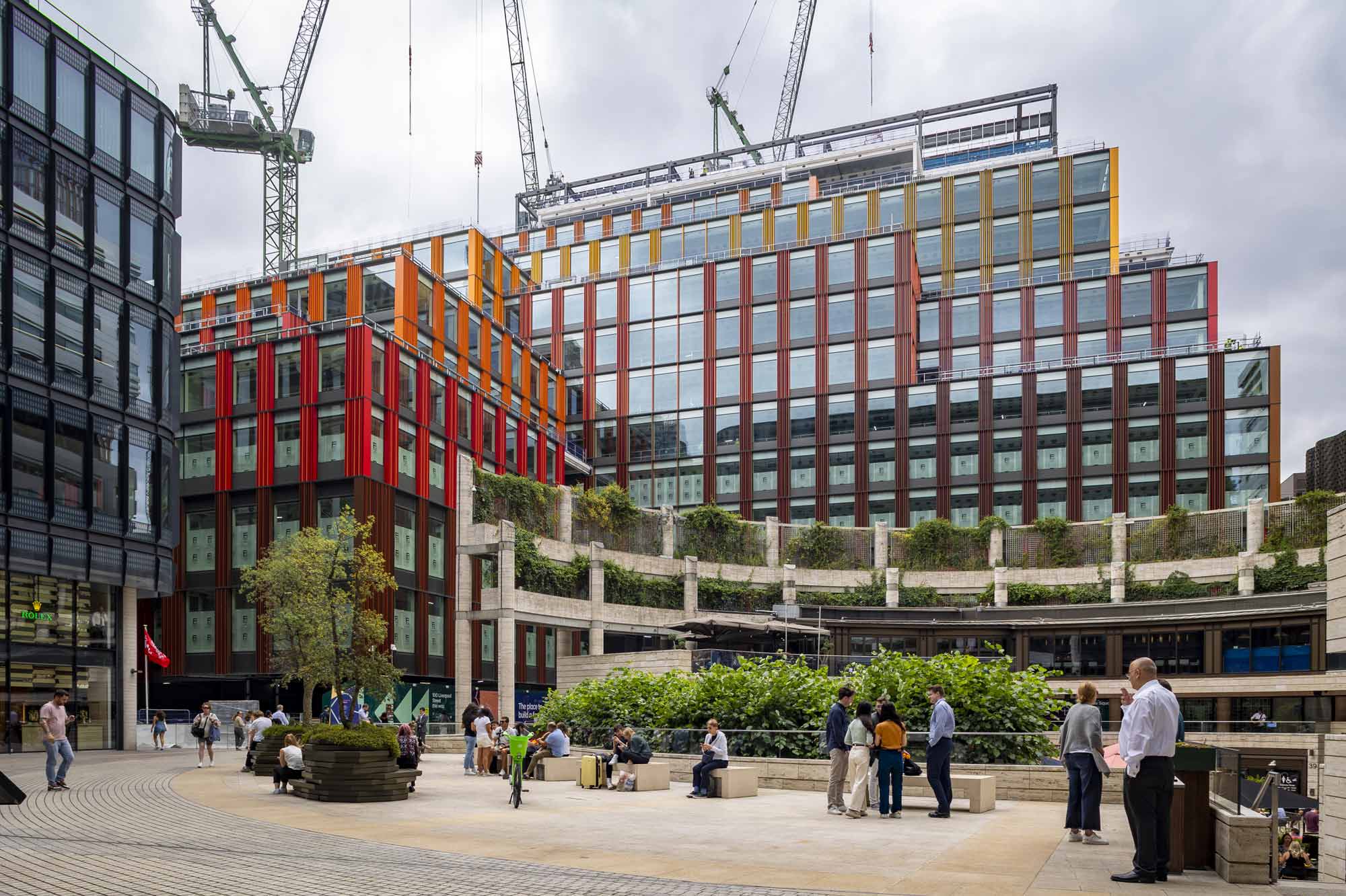 1 Broadgate facade installation on site.